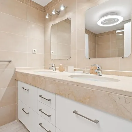 Apartment Chic Retreat With Pool & Terrace - Rdr465 *